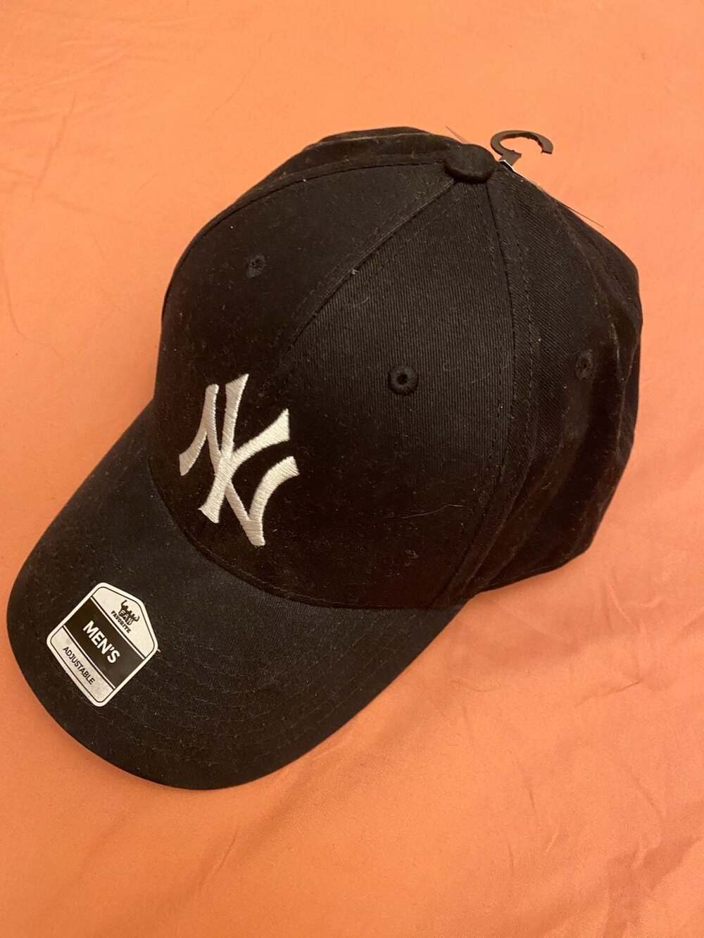 New Fan Favorite New York Yankees MLB Men's Adjustable Hat Black One Size Tags s